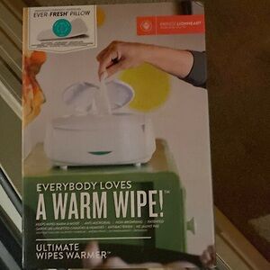 Prince Lionheart Ultimate wipes warmer.